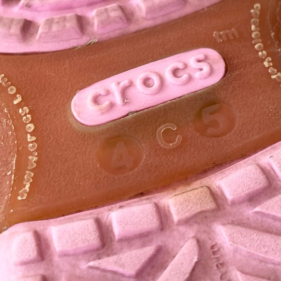 CROCS Toddler Classic Clog in Girls Translucent Gummy Pink Slip On Mule - Picture 12 of 15